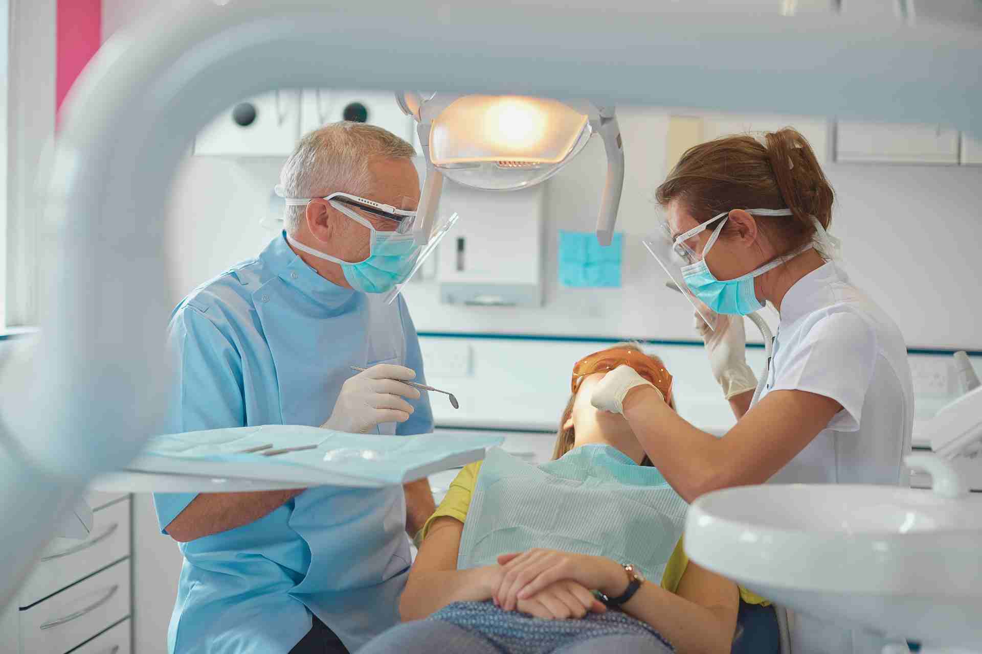 Dentist in Cedar Hill, TN